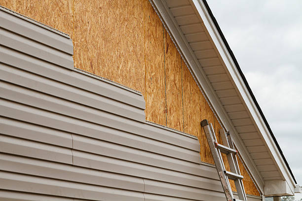 24/7 Emergency Vinyl Siding experts in Waynesville, NC